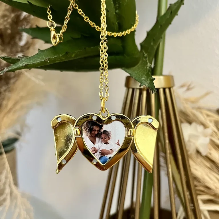 Collier et pendentif coeur avec aile d'ange personnalisable (2) - Sublim'Photo Réunion